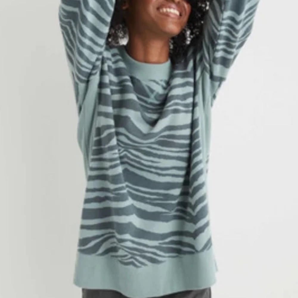 Aerie Good Vibes Oversized Split Hem Zebra Print Sweatshirt Pullover